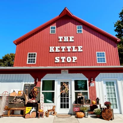 The Kettle Stop Logo